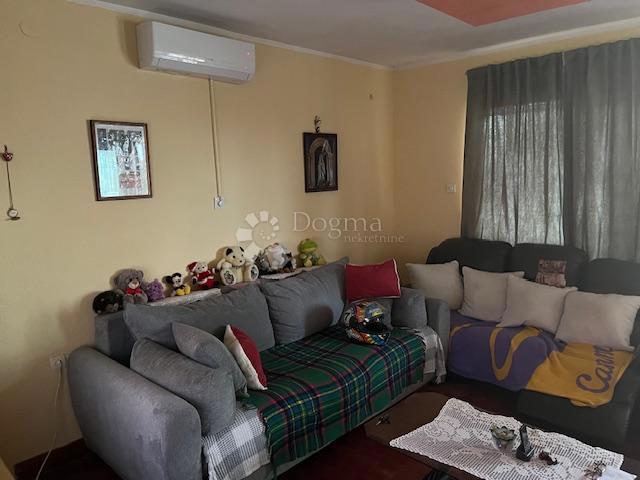 Hiša Šmrika, Kraljevica, 270m2