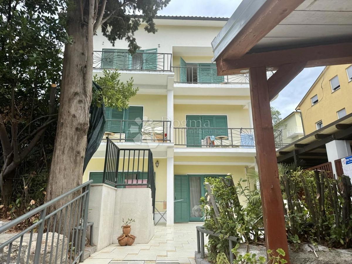 Hiša Crikvenica, 450m2