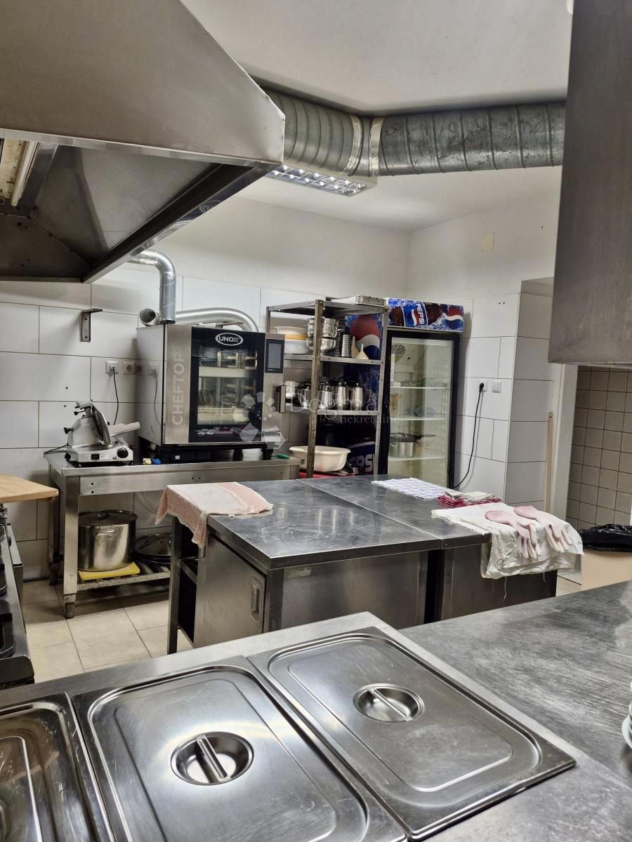 Hiša Crikvenica, 450m2