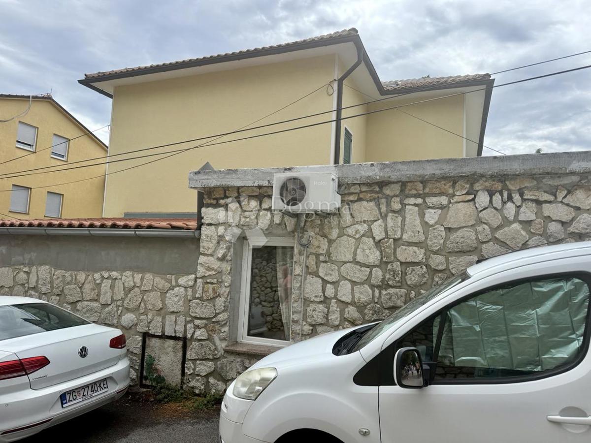 Hiša Crikvenica, 450m2