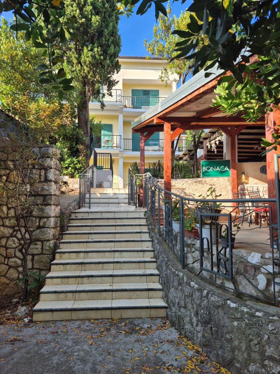 Hiša Crikvenica, 450m2