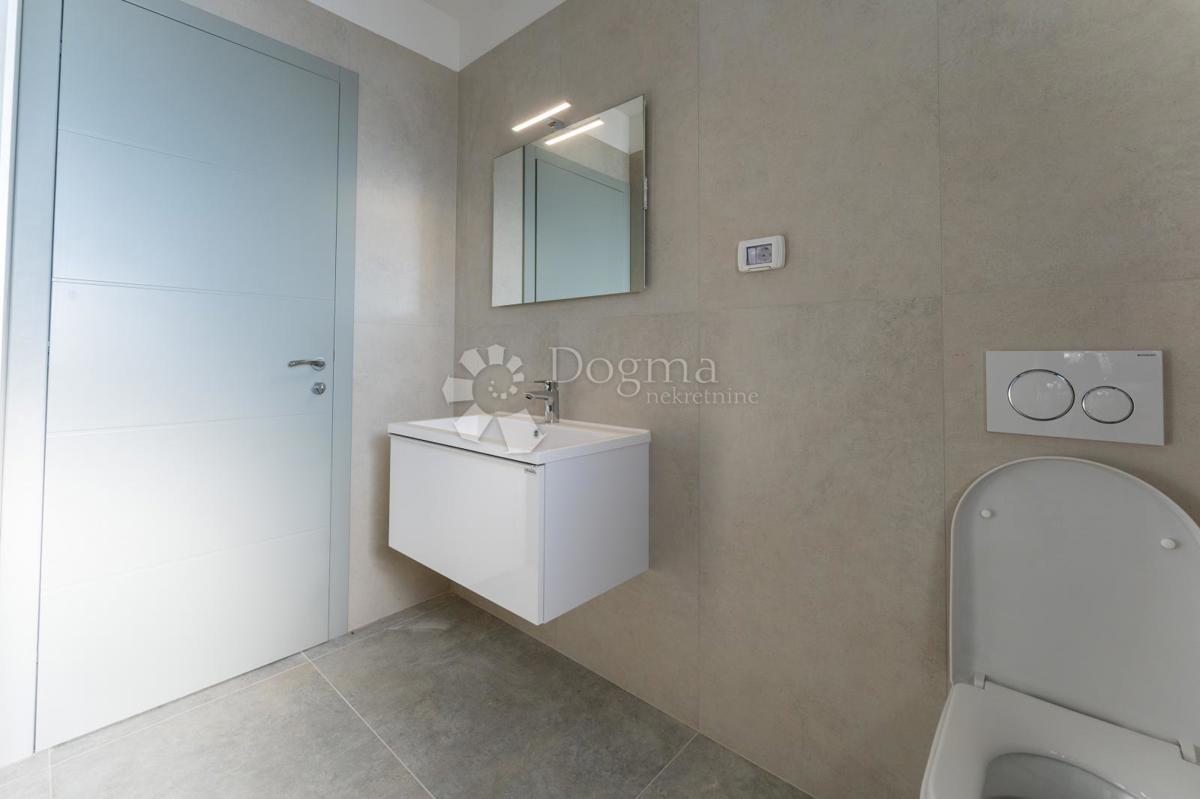 Stanovanje Valdebek, Pula, 120m2