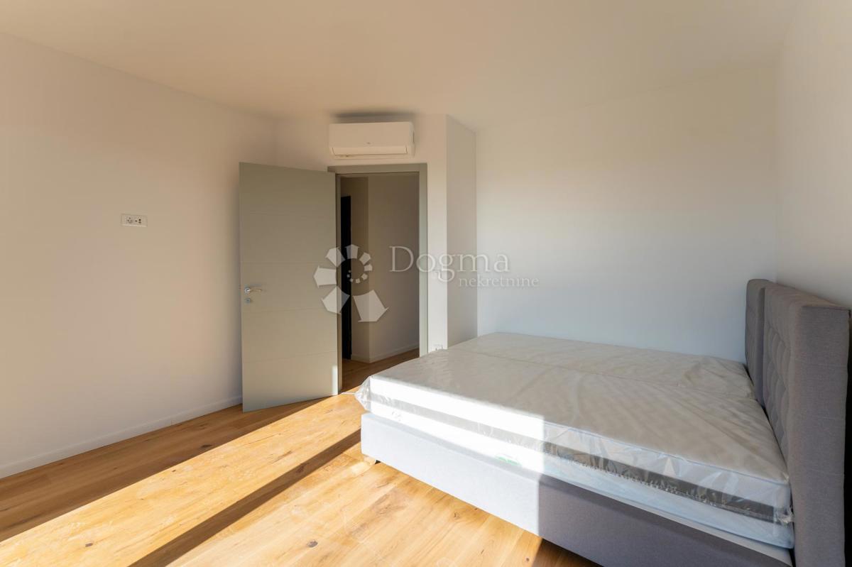 Stanovanje Valdebek, Pula, 120m2