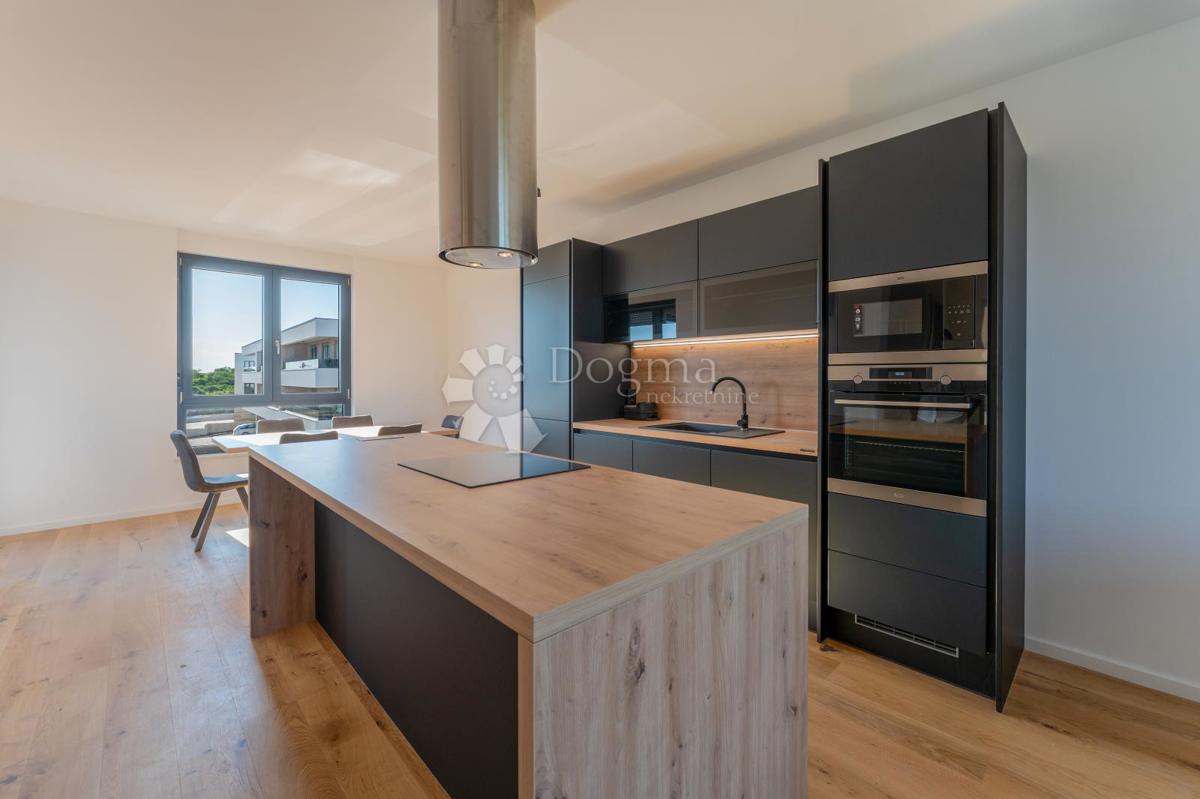 Stanovanje Valdebek, Pula, 120m2