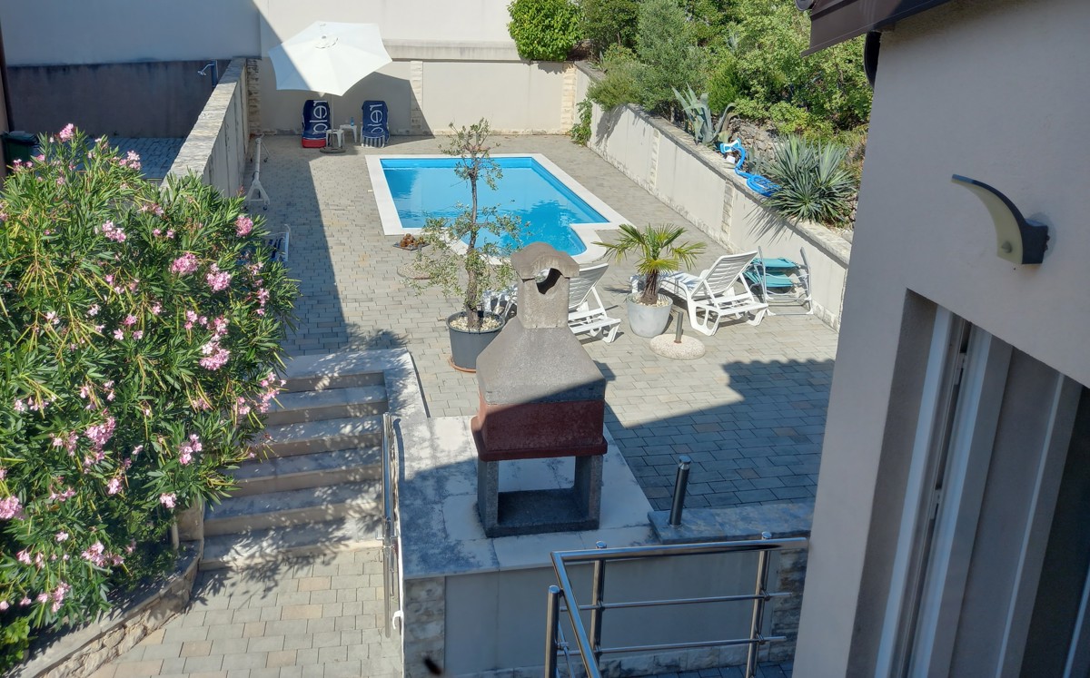 Selce, apartma z bazenom