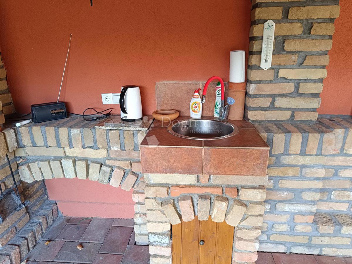 Hiša Borovo Naselje, Vukovar, 449m2