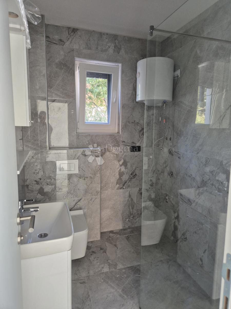 Stanovanje Seline, Starigrad, 57m2