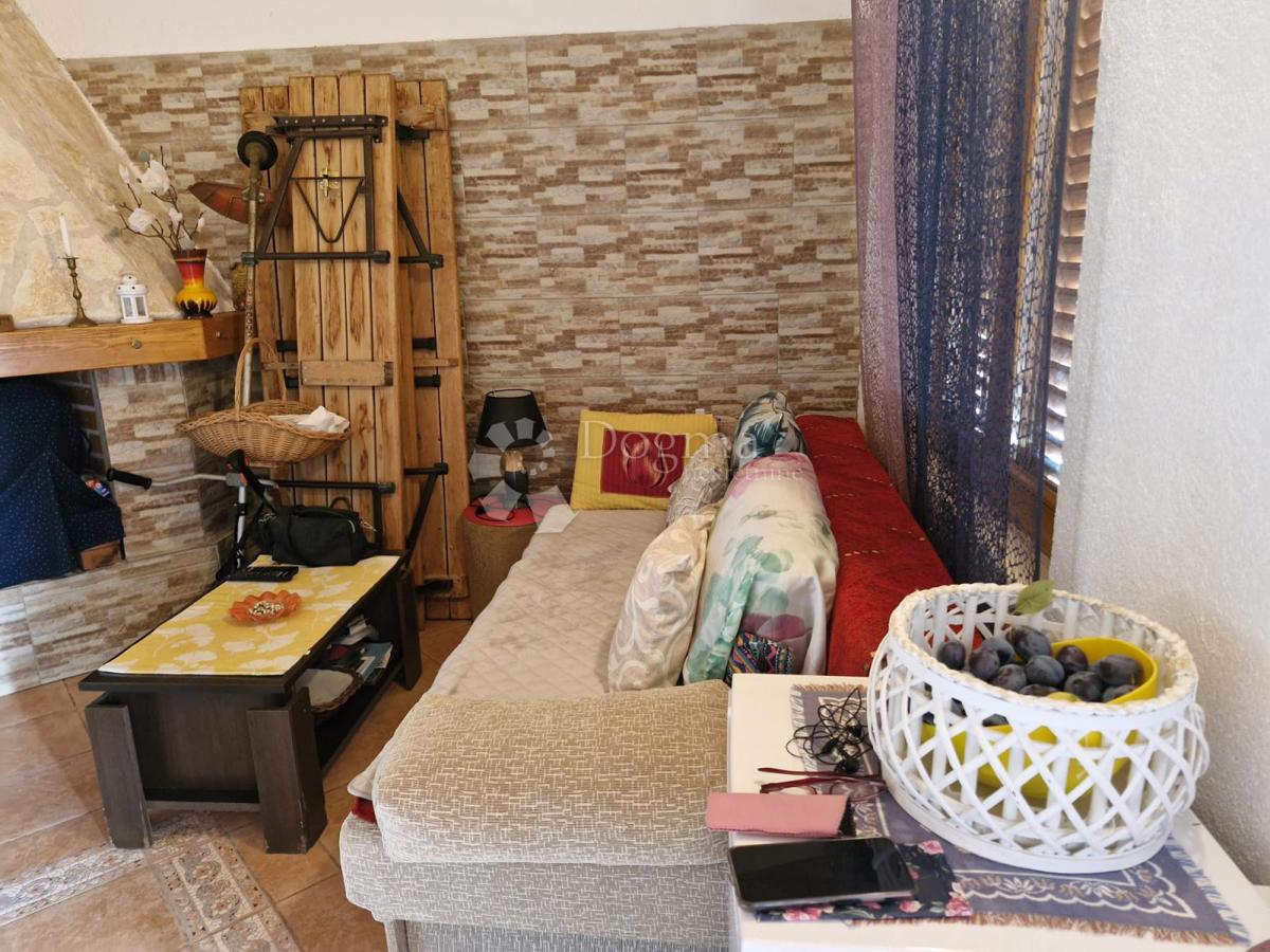 Hiša Gornje Raštane, Sveti Filip I Jakov, 70m2