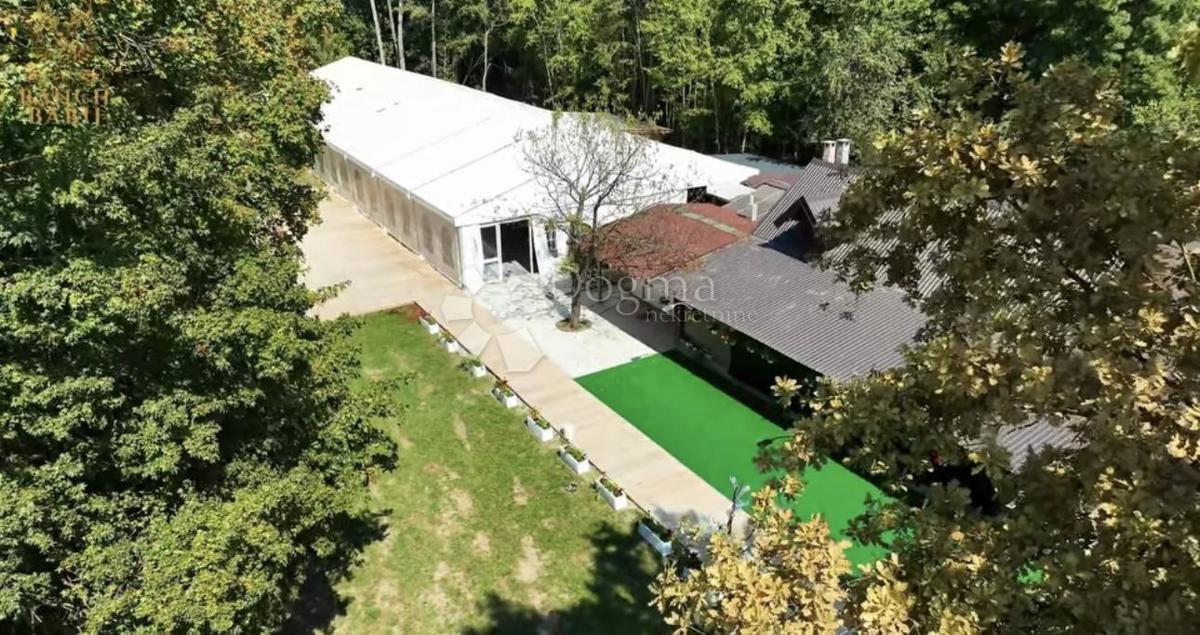 Kmetijsko zemljišče Oborovo, Rugvica, 71.725m2