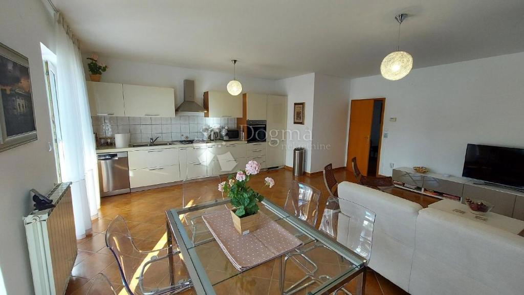 Hiša Pješčana Uvala, Medulin, 320m2