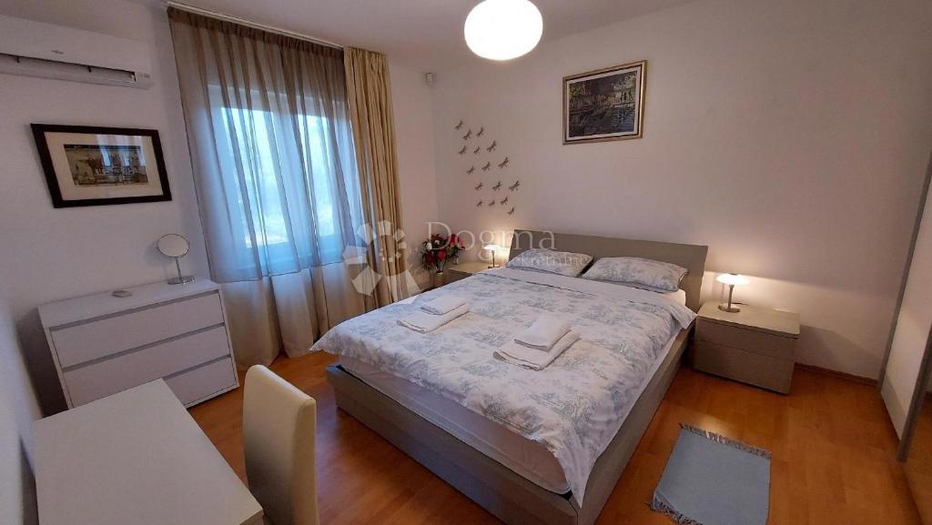 Hiša Pješčana Uvala, Medulin, 320m2