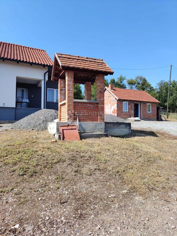 ČAGLIN - ODLIČNA HIŠA S ČUDOVITIM RAZGLEDOM 