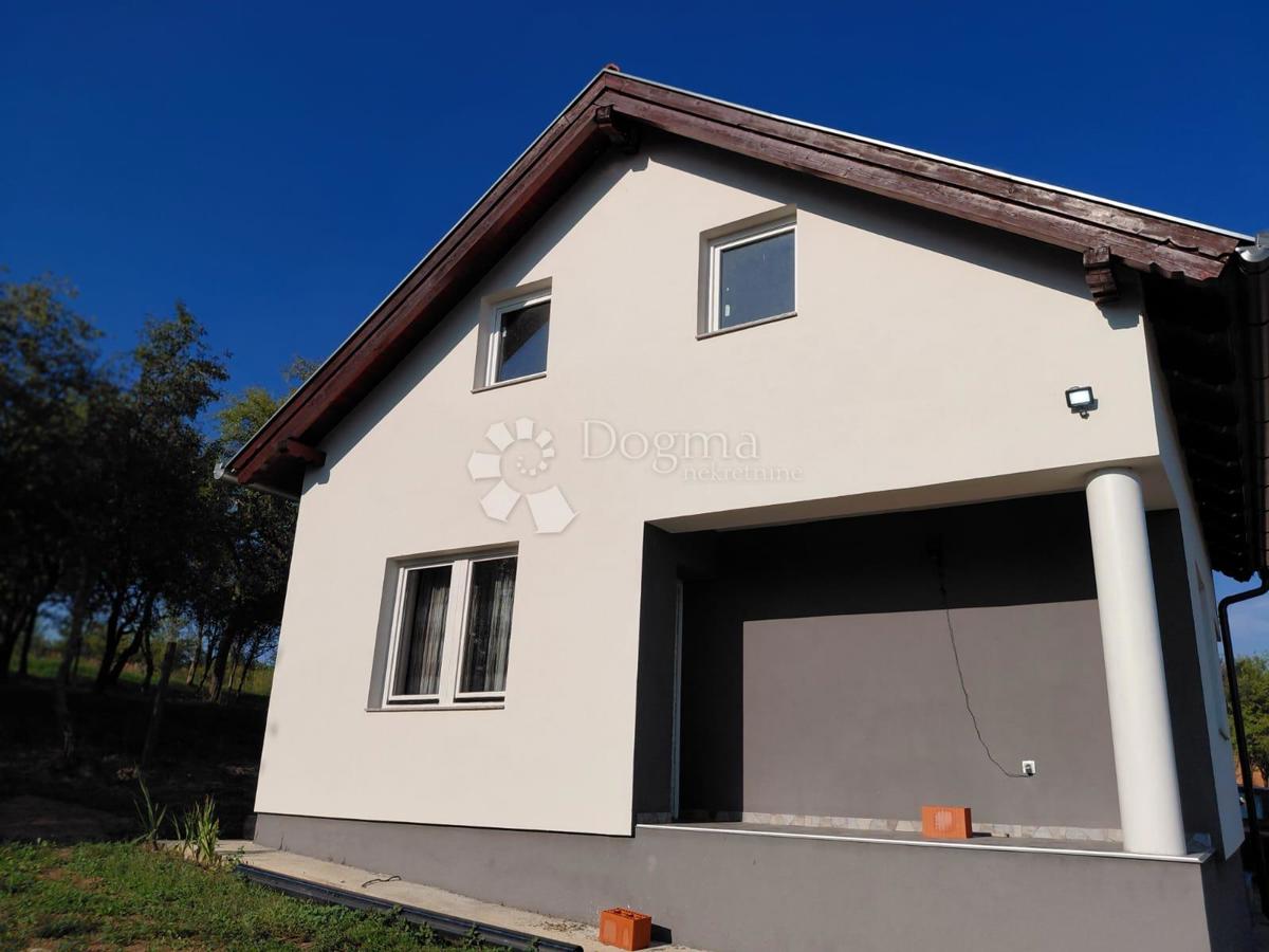 ČAGLIN - ODLIČNA HIŠA S ČUDOVITIM RAZGLEDOM 