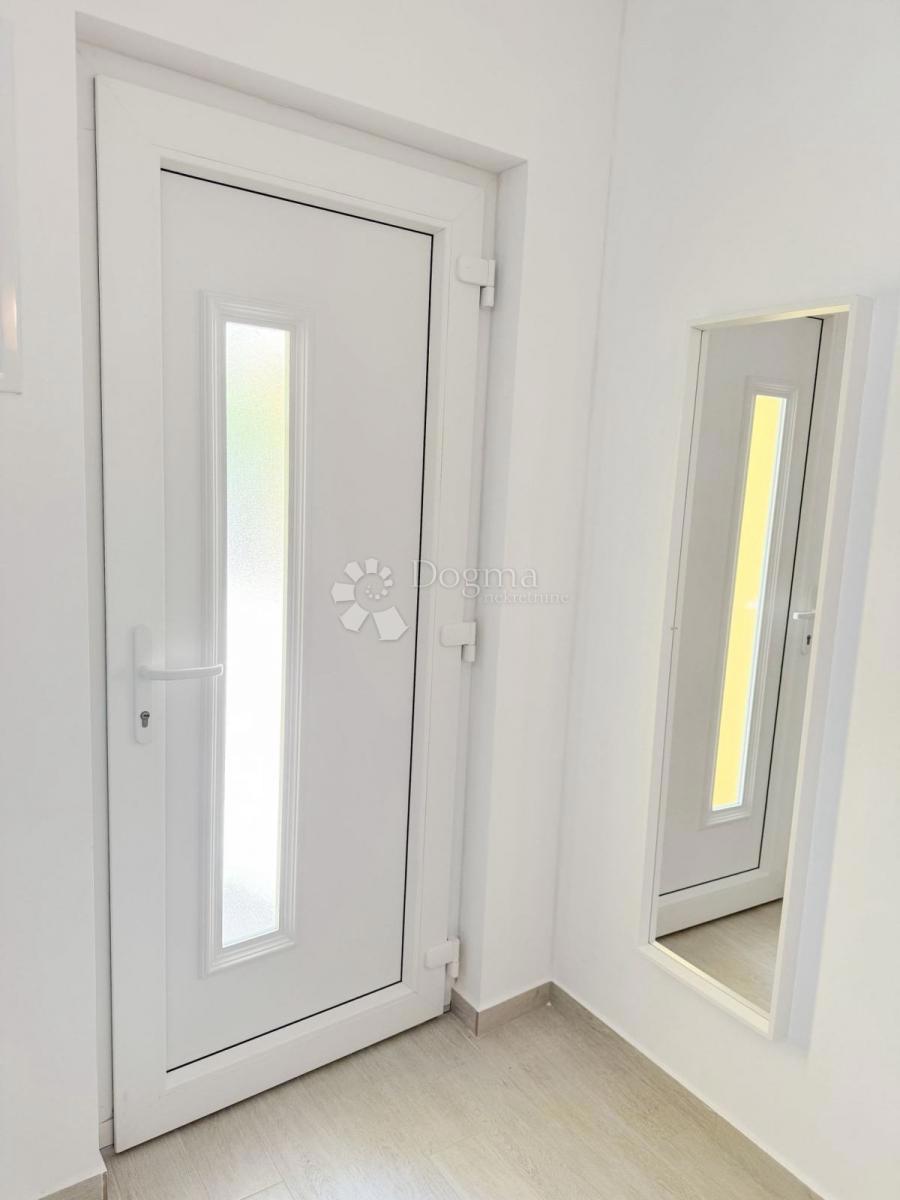 Hiša Petrčane, Zadar - Okolica, 185m2