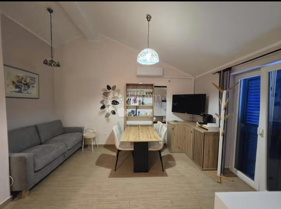 Hiša Starigrad, Senj, 280m2