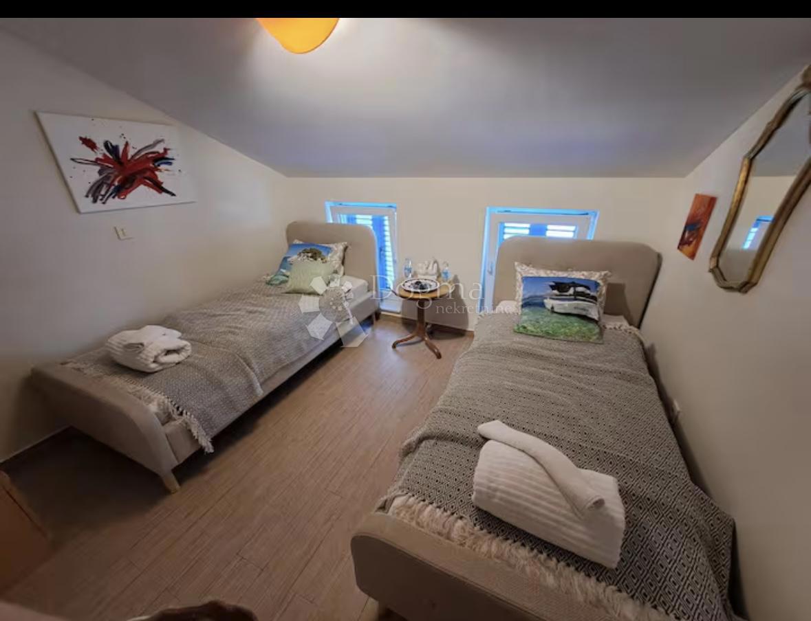 Hiša Starigrad, Senj, 280m2