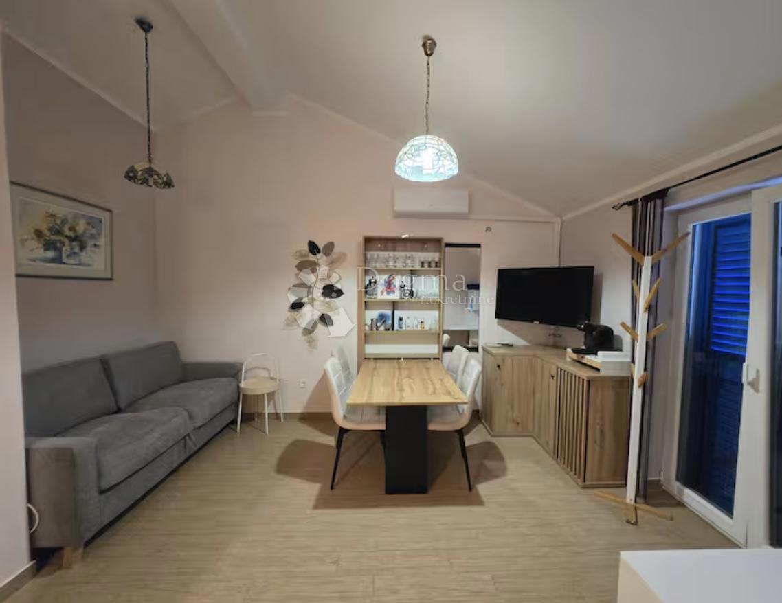 Hiša Starigrad, Senj, 280m2