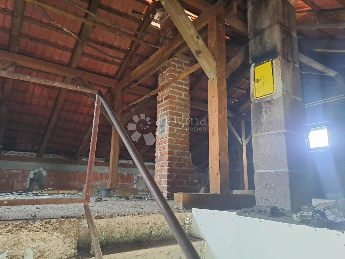 Hiša Slavsko Polje, Gvozd, 160m2