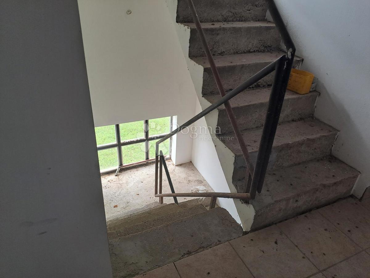 Hiša Slavsko Polje, Gvozd, 160m2