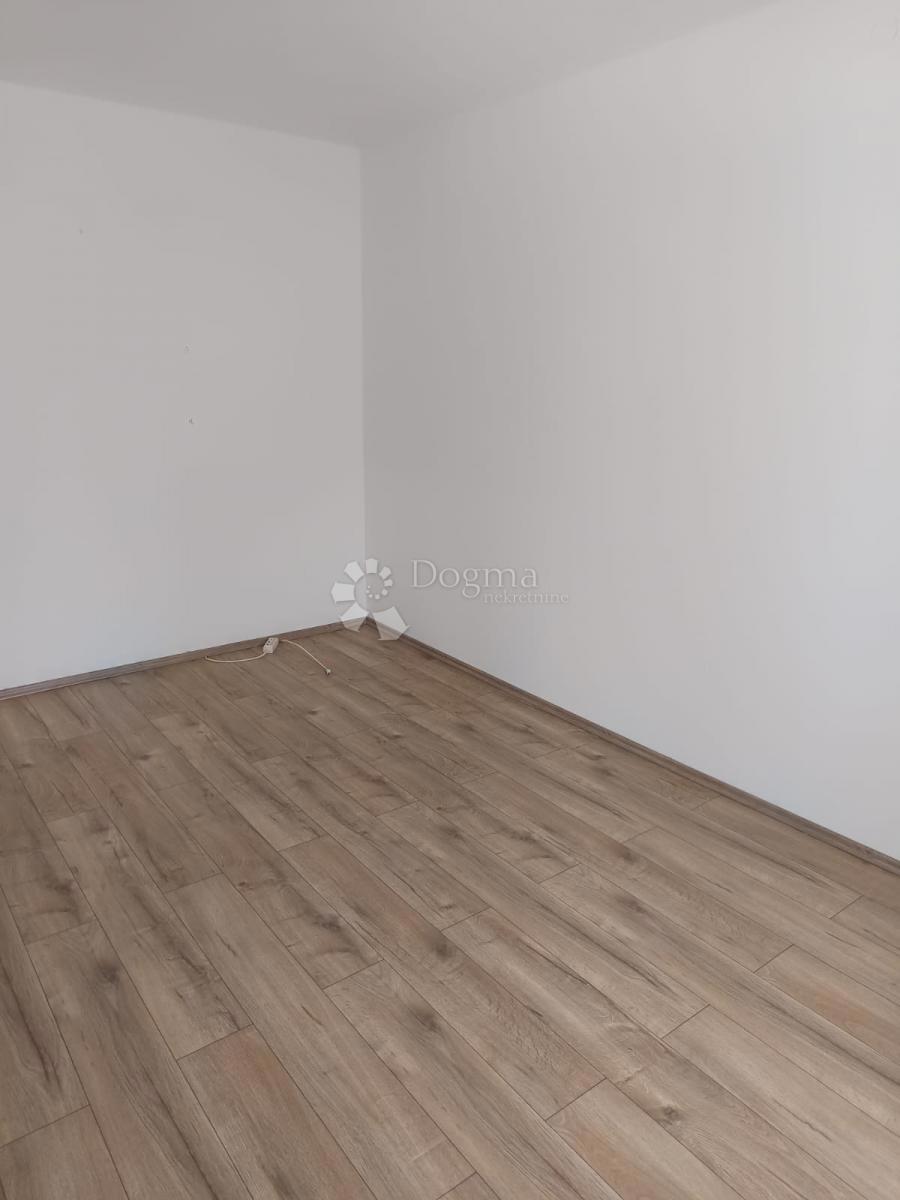 Stanovanje Centar, Gospić, 50m2