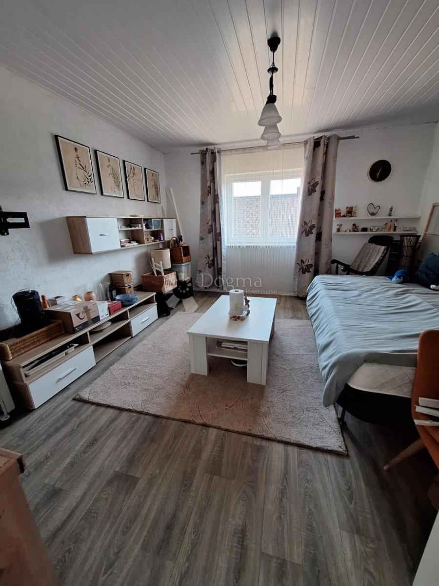 Hiša Vujnovići, Vrbovsko, 150m2