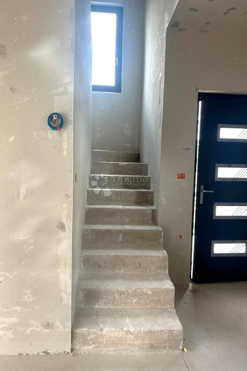 Hiša Kanfanar, 127m2