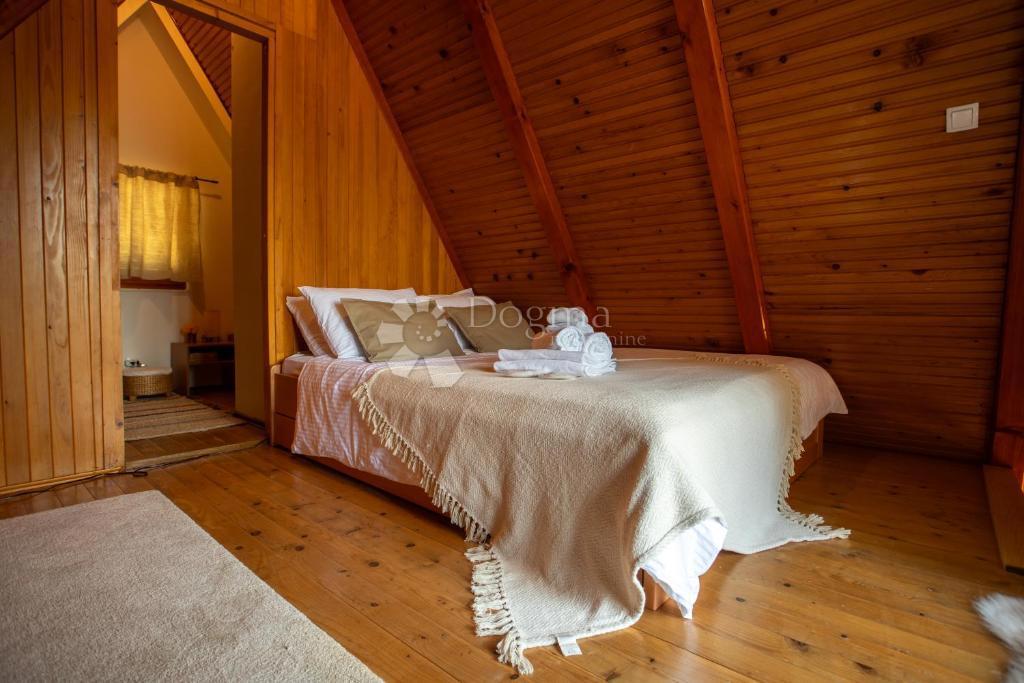 Hiša Brod na Kupi, Delnice, 130m2