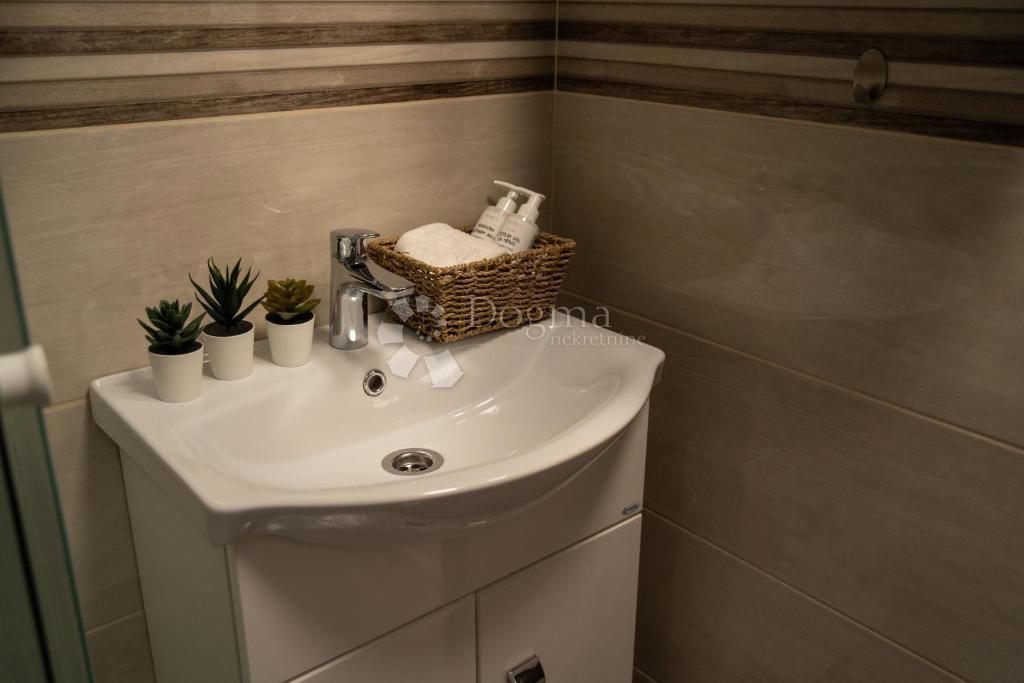 Hiša Brod na Kupi, Delnice, 130m2