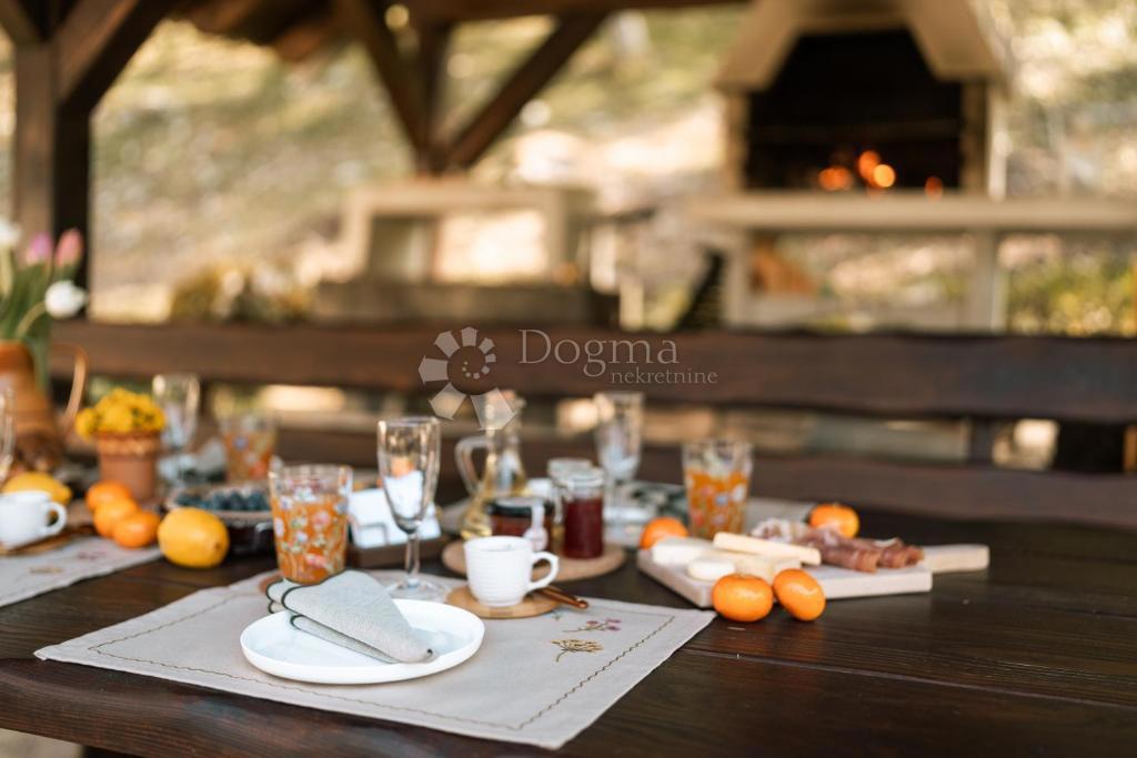 Hiša Brod na Kupi, Delnice, 130m2