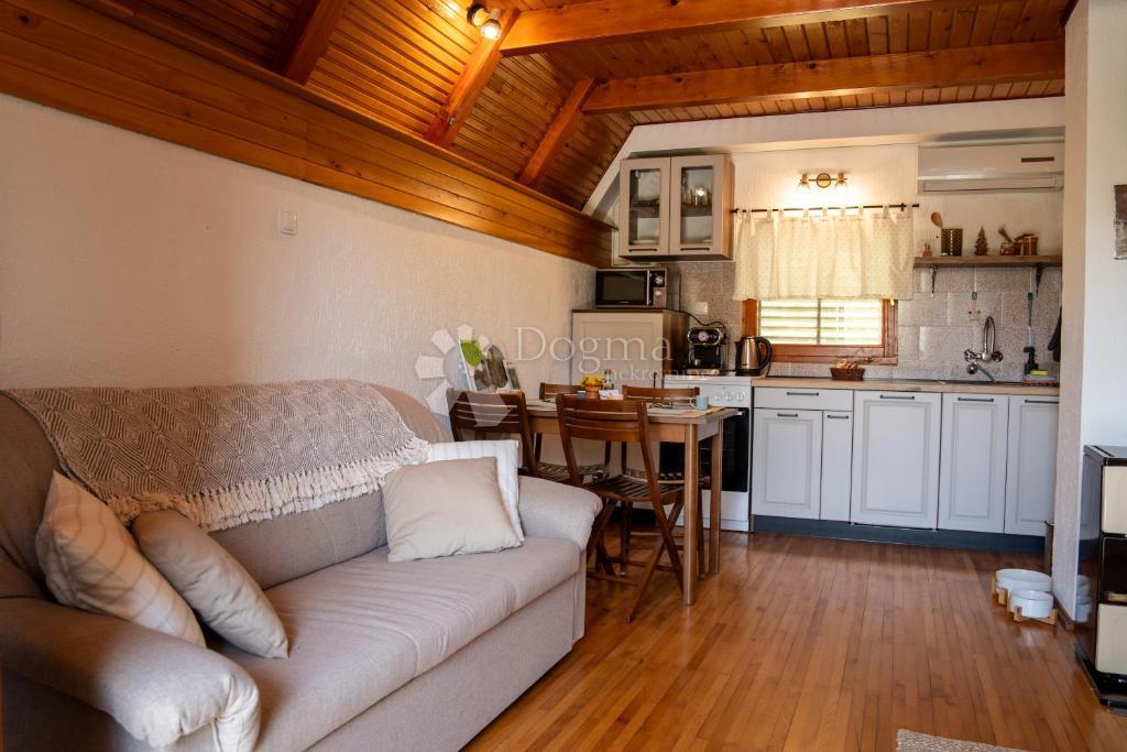 Hiša Brod na Kupi, Delnice, 130m2