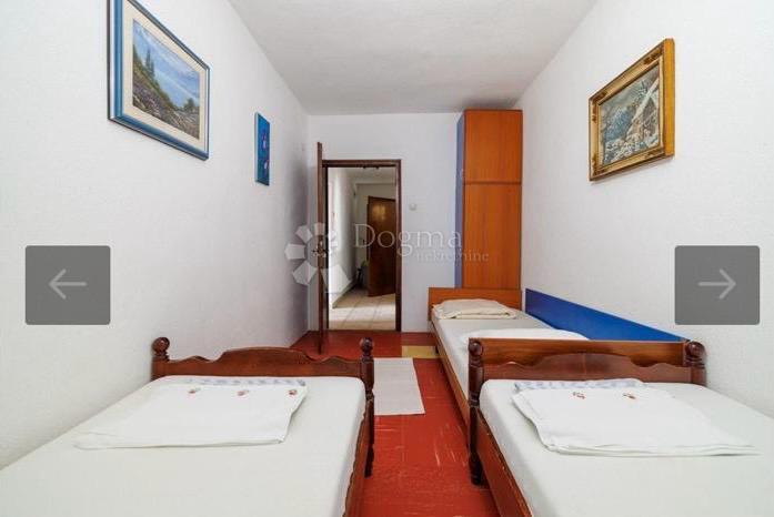 Hiša Cesarica, Karlobag, 100m2