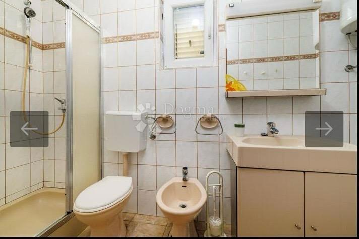 Hiša Cesarica, Karlobag, 100m2