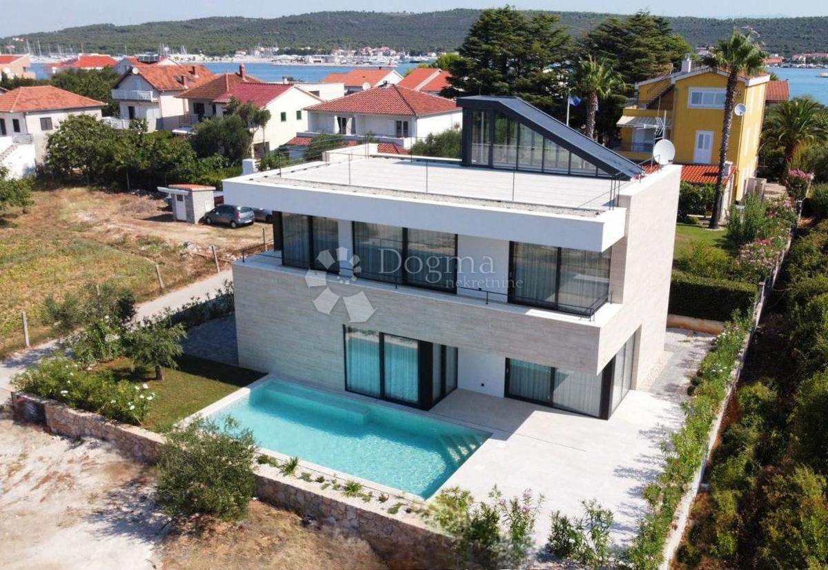 Hiša Sukošan, 411m2