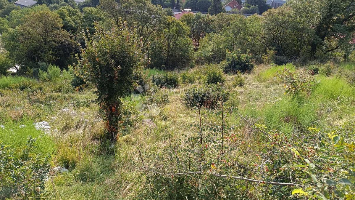 Zazidljivo zemljišče Svilno, Rijeka, 1.800m2