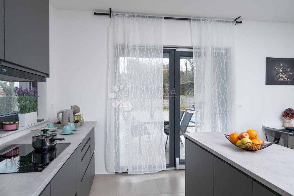 Hiša Rakalj, Marčana, 170m2