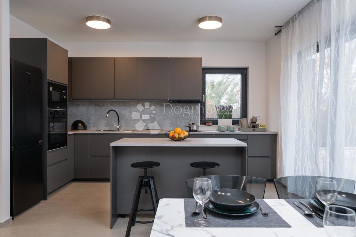 Hiša Rakalj, Marčana, 170m2