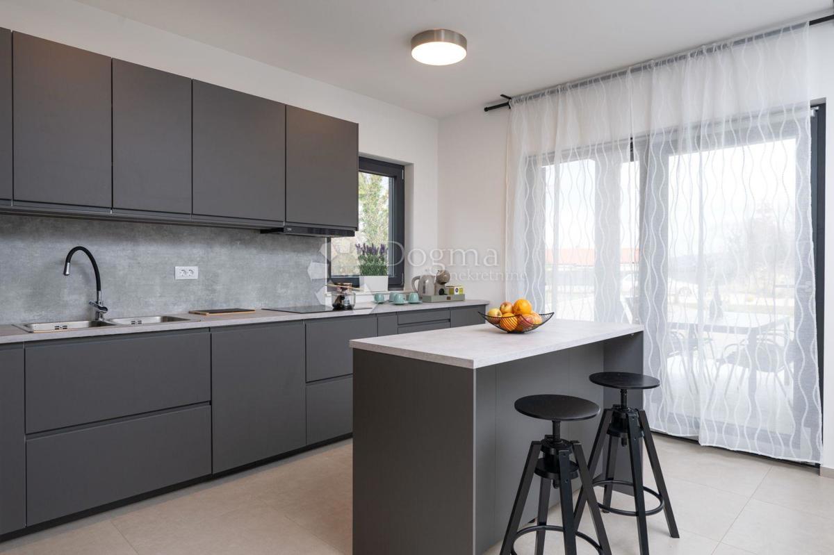 Hiša Rakalj, Marčana, 170m2