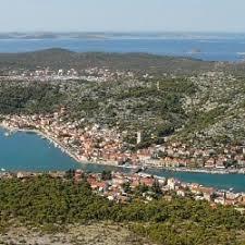 Zazidljivo zemljišče Tisno, 318m2