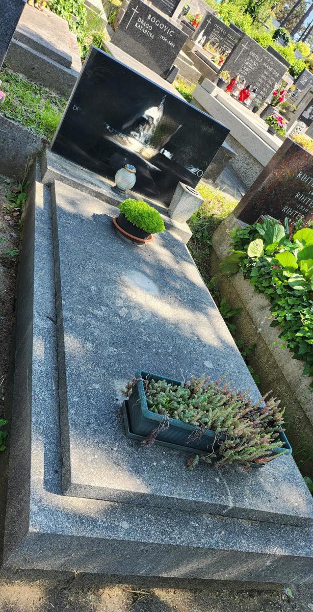 Grobnica Mirogoj, Gornji Grad - Medveščak, 3m2