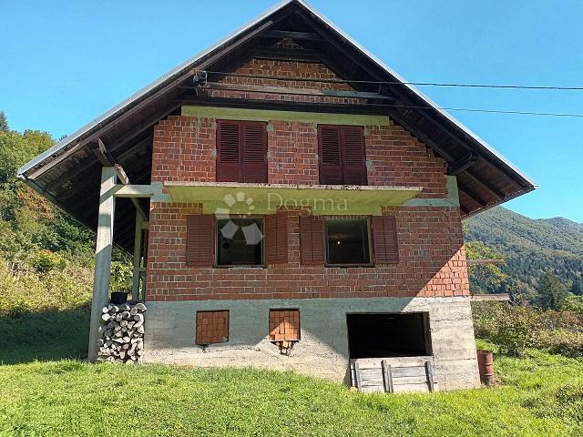 Hiša Kuželj, Delnice, 262m2