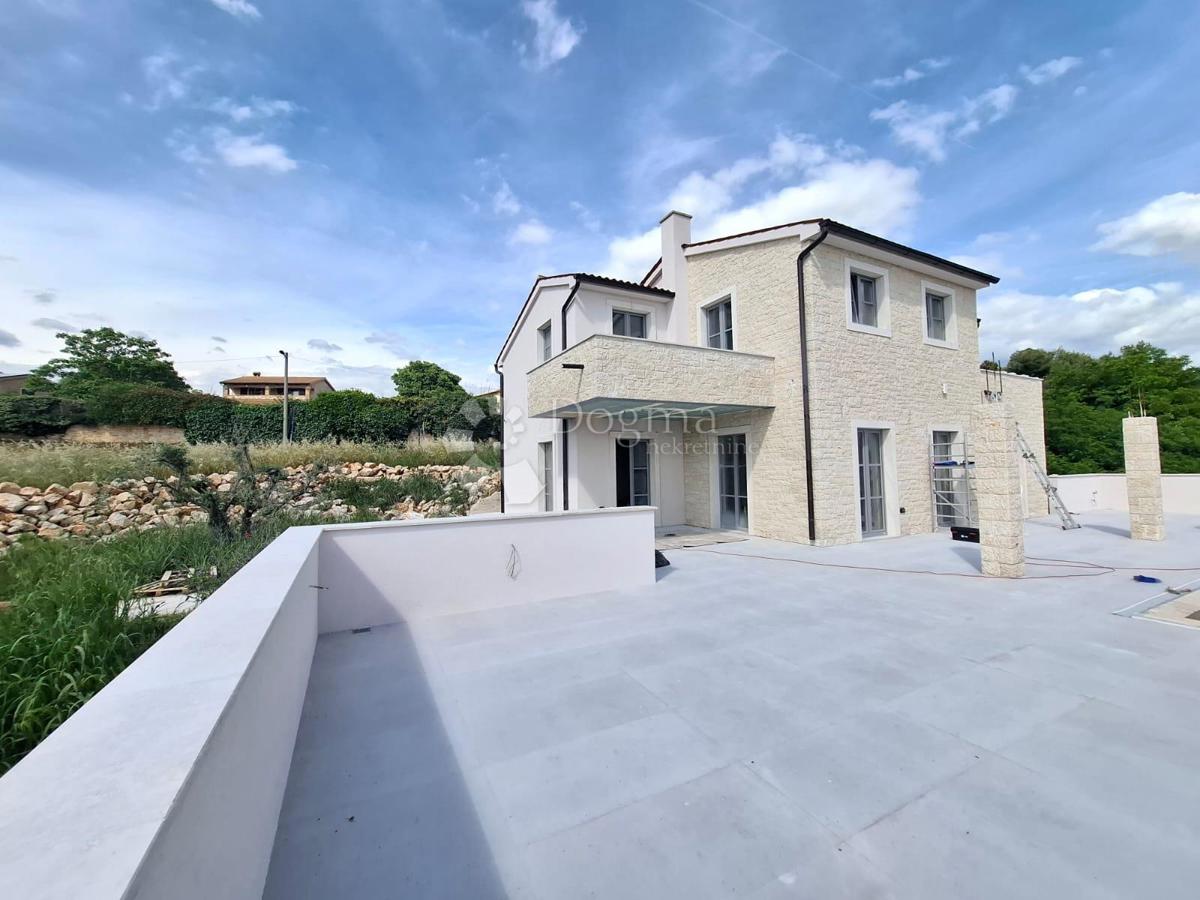 Hiša Poreč, 303,10m2