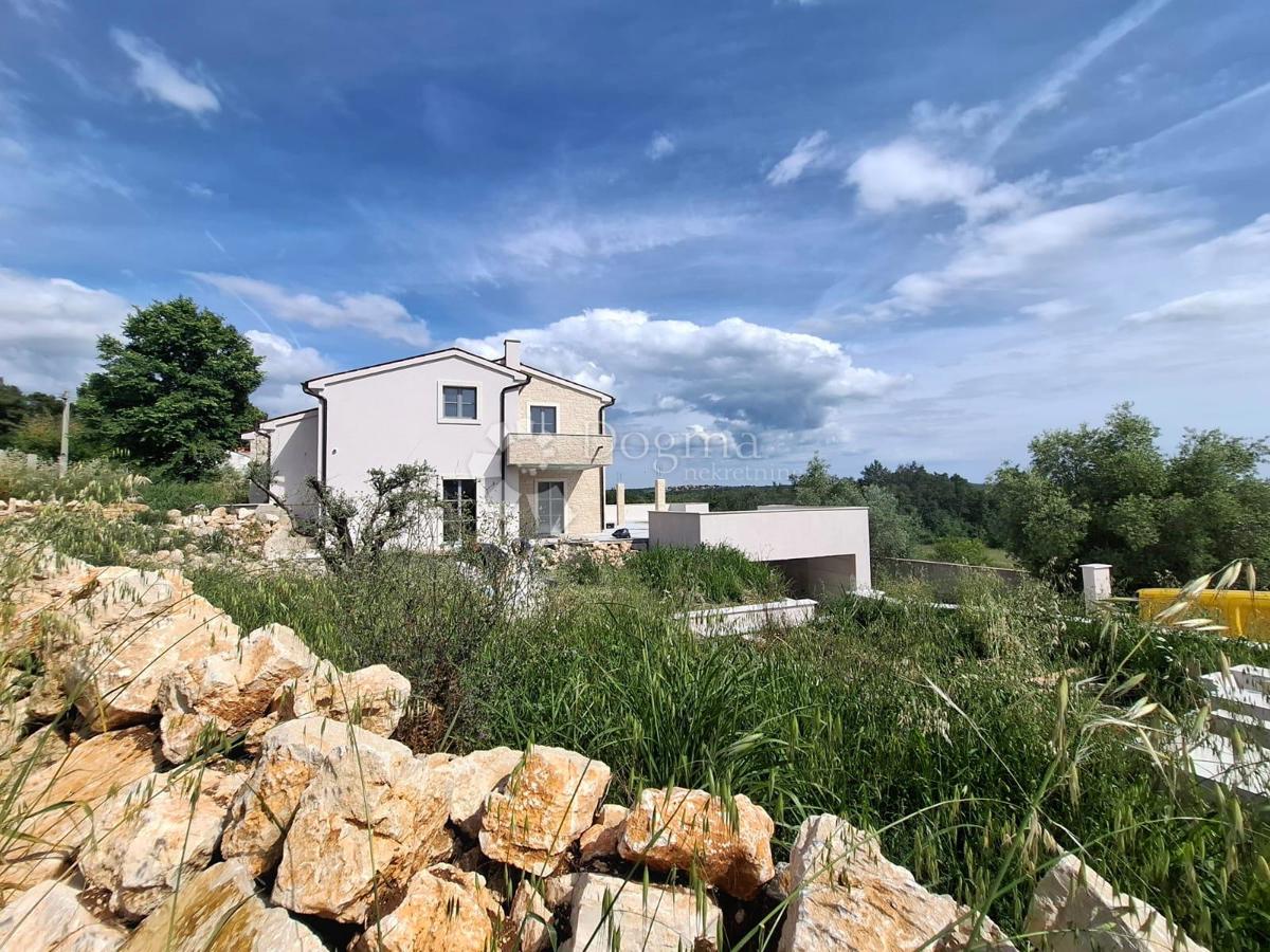 Hiša Poreč, 303,10m2