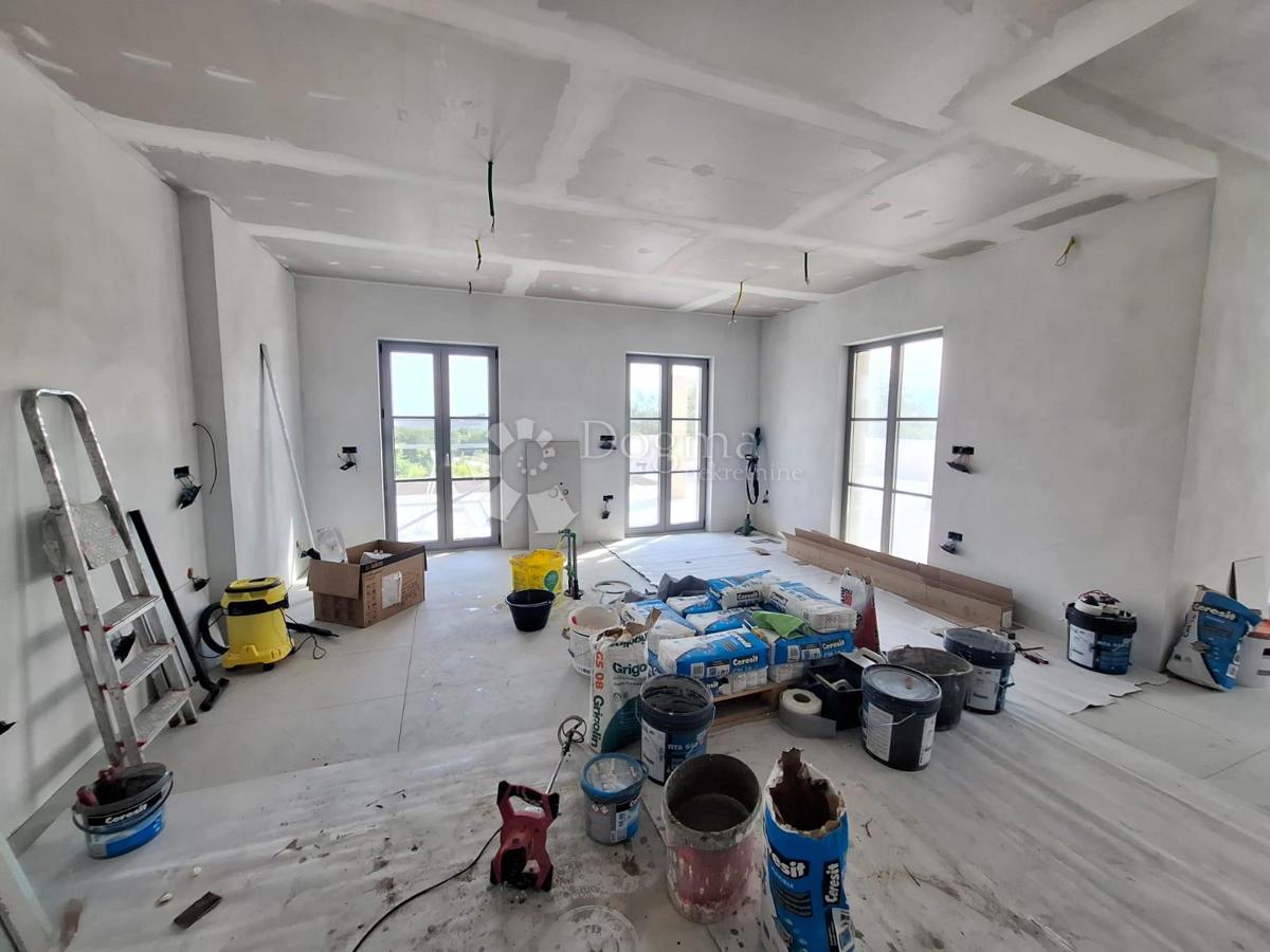 Hiša Poreč, 303,10m2