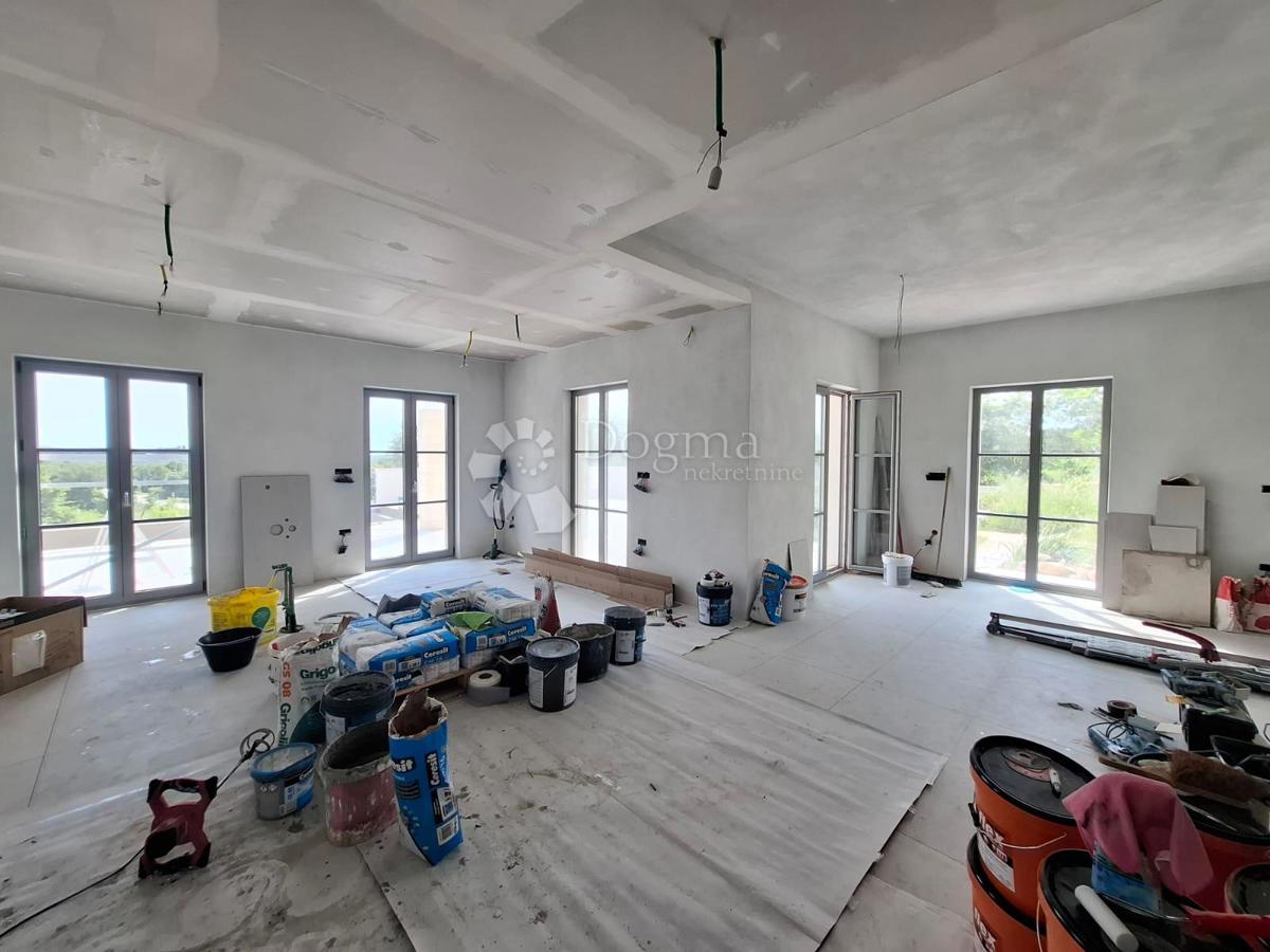 Hiša Poreč, 303,10m2