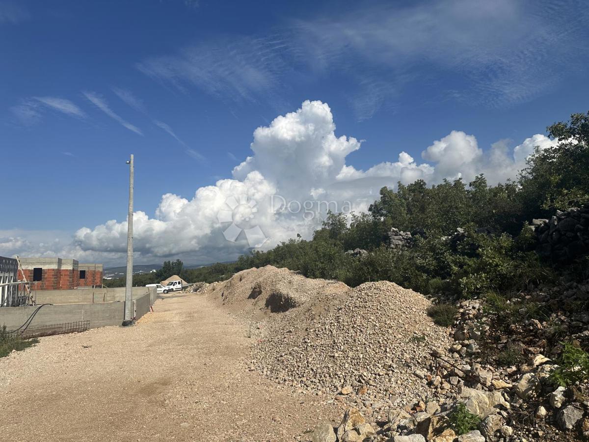 Zazidljivo zemljišče Šmrika, Kraljevica, 690m2