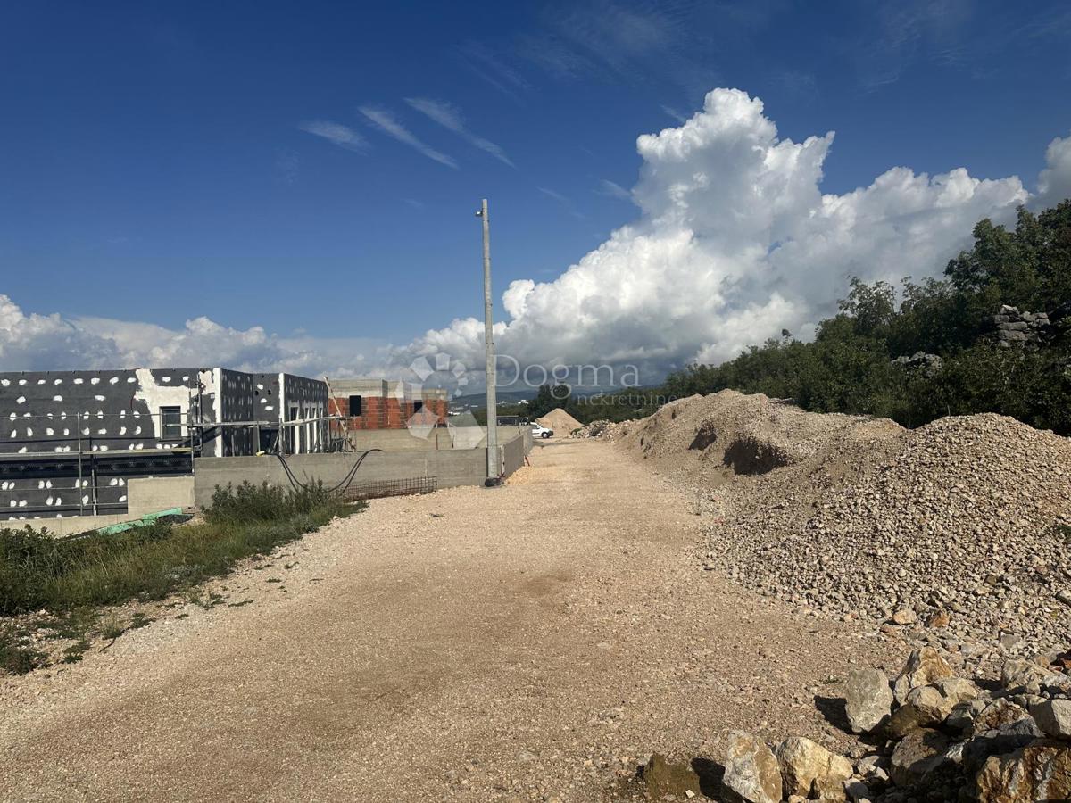 Zazidljivo zemljišče Šmrika, Kraljevica, 690m2