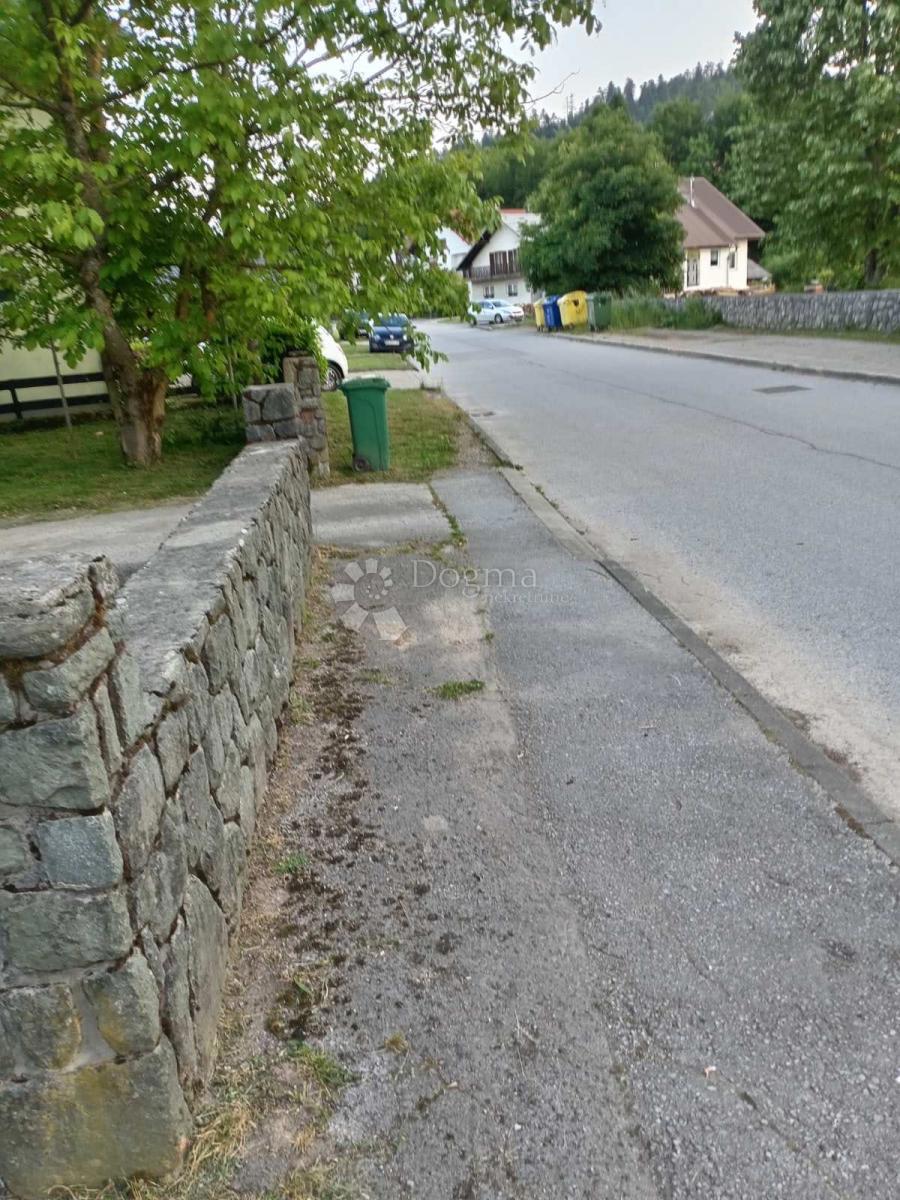 Hiša Delnice, 365m2