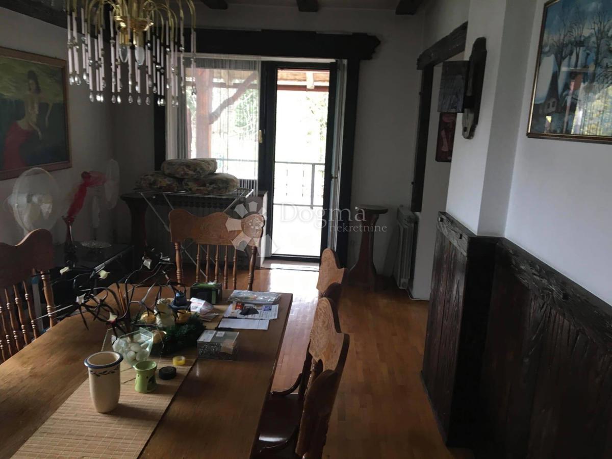 Hiša Delnice, 365m2