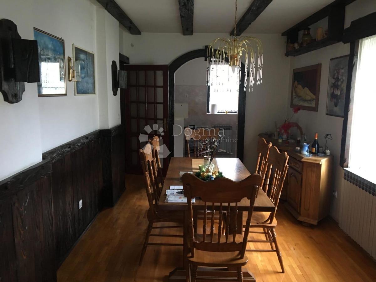 Hiša Delnice, 365m2