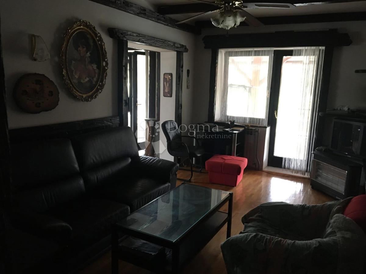 Hiša Delnice, 365m2